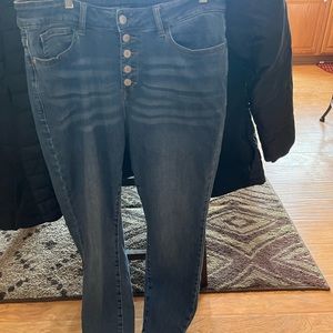 Two pair of Judy blue womens jeans size 16w brand new without tags